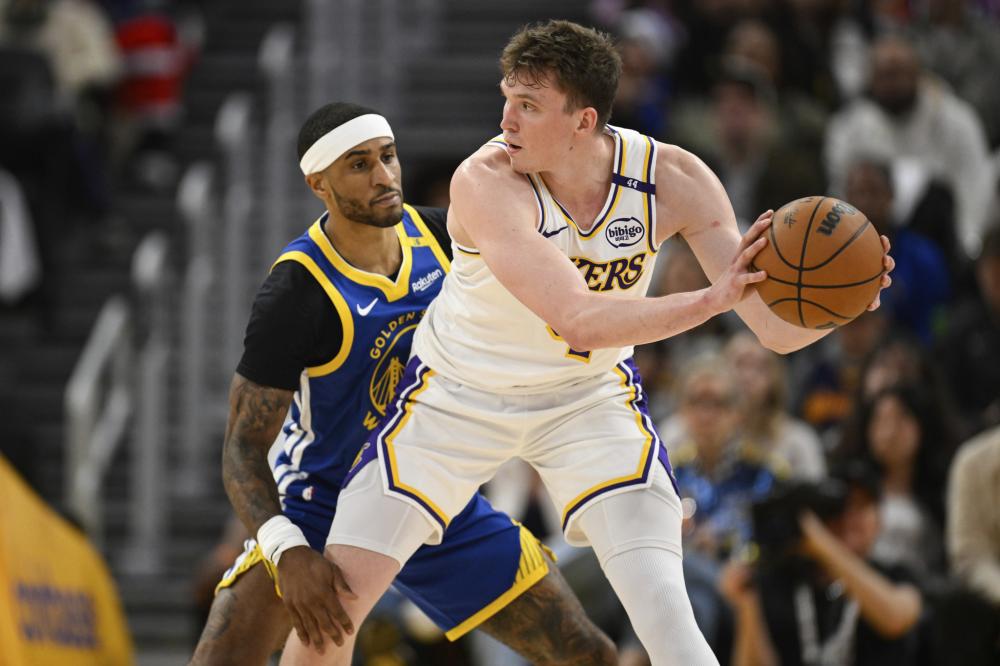 备的中场类 备的中场类